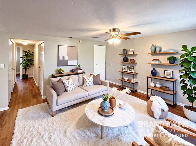 Photo - 3005 Dodge St