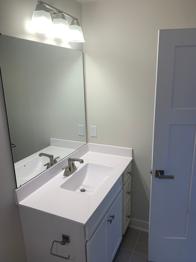 baño del segundo piso - 413 Camarillo Ln