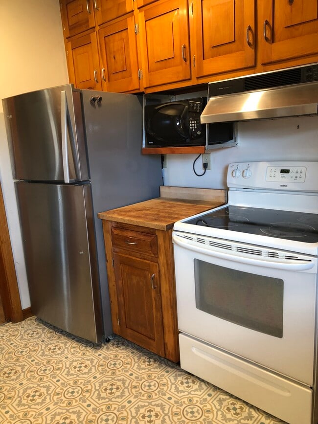 Photo - 1779 Christian St