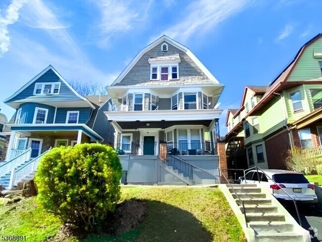 Building Photo - 45 Watson Ave Rental
