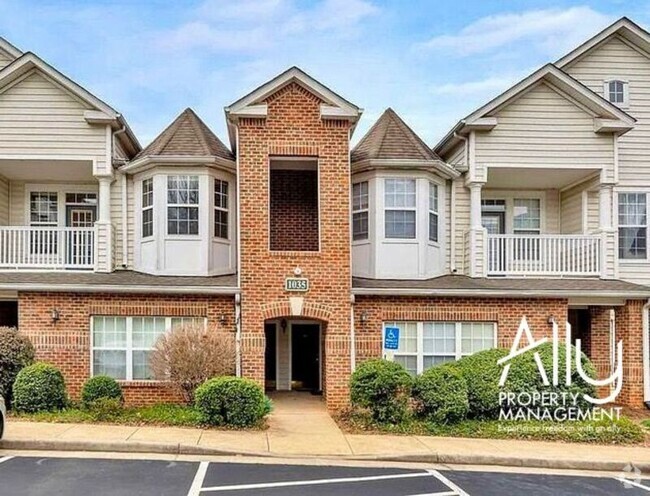 Building Photo - 1035 Weybridge Ct Unit Apt 303