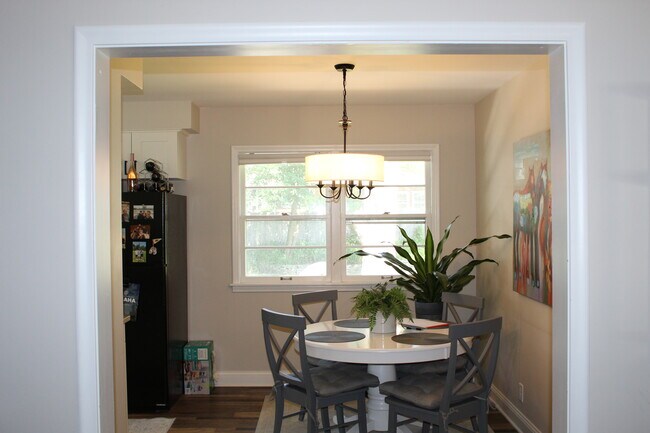 Photo - 6005 Birchcrest Dr