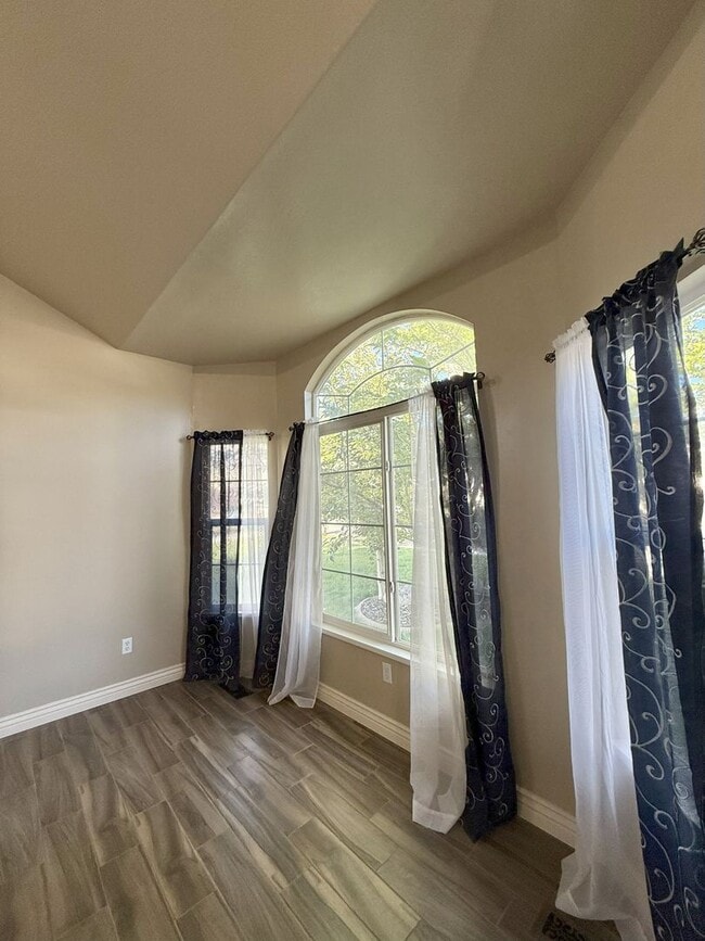 Photo - Your Perfect 5-Bedroom Retreat in Harrisvi...