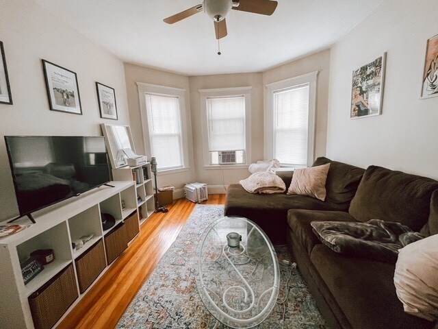 Photo - 715 E 2nd St Apartamento Unidad 2
