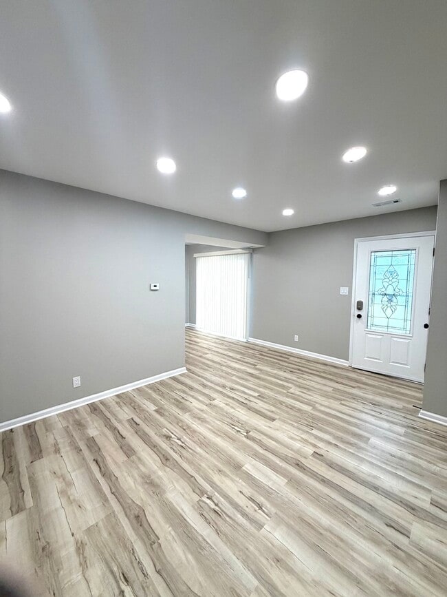 Photo - 2338 Carnation Dr