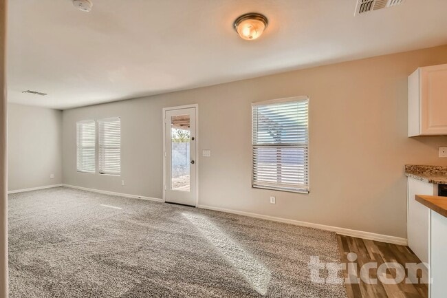 Photo - 227 W Watson Ct