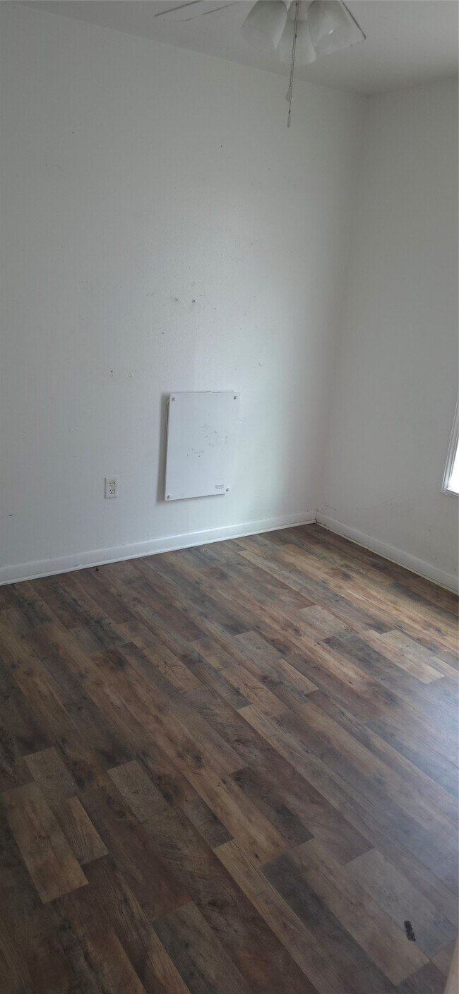 Photo - 2811 Iola St Unit 8