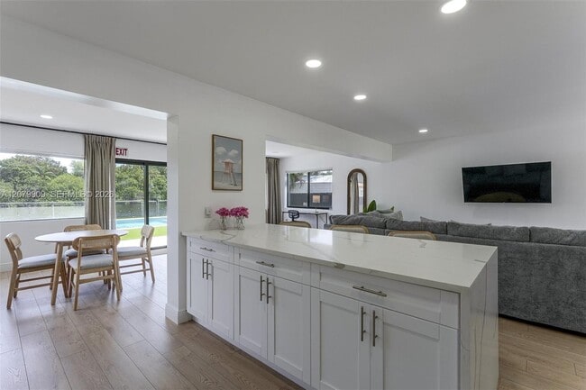 317 N 31st Ave