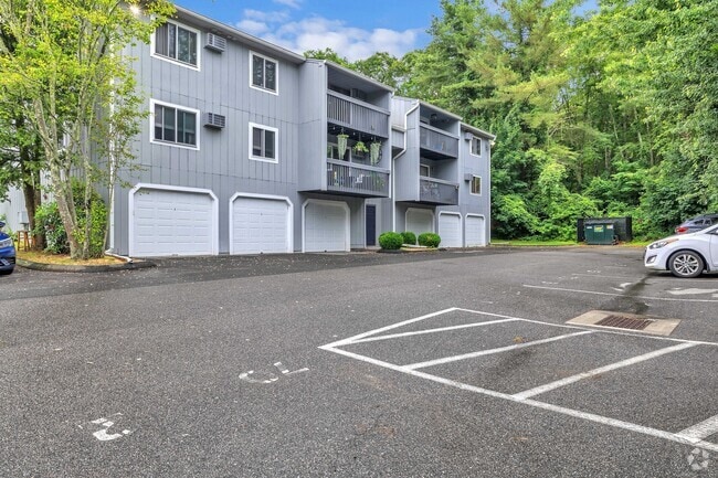 Building Photo - 72 Buddington Rd Unit APT 3