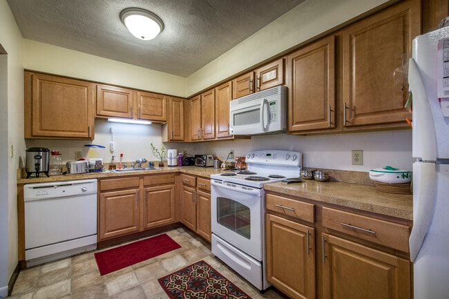 Photo - 376 Massachusetts Ave Unidad 32