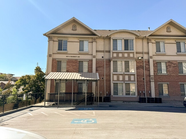Photo - 567 N University Ave Townhome