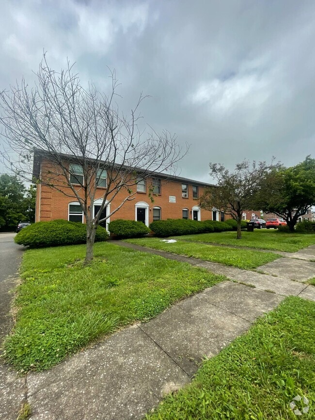 Building Photo - 490 Garden City Dr Rental