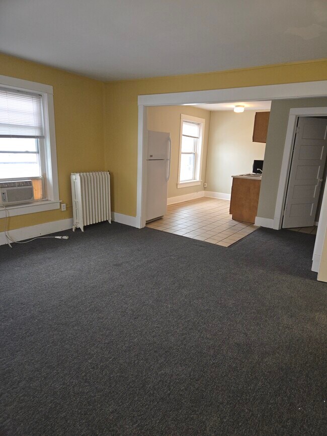 Photo - 720 Broad St Unit 4