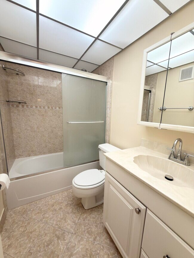 7650 W McNab Rd Unit 210