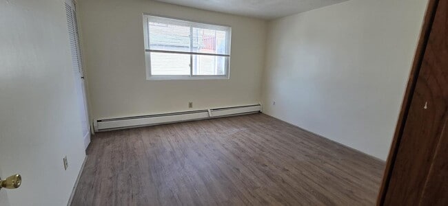Photo - APTS in Everett, Malden, Chelsea & Boston