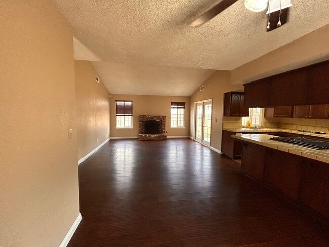Photo - Cute home for rent in Tulare