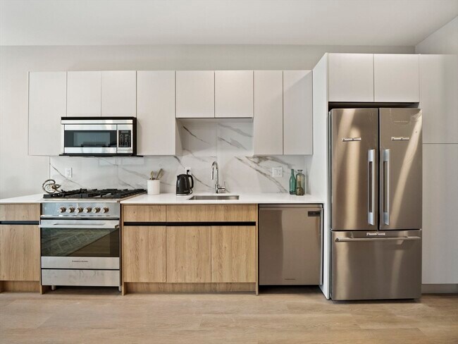 Photo - 249 Corey Rd Unidad 403 Rental