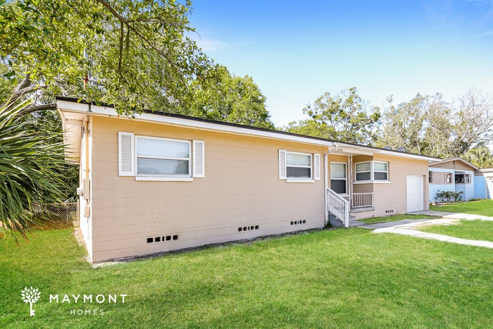 Photo - 6308 Merrill Rd