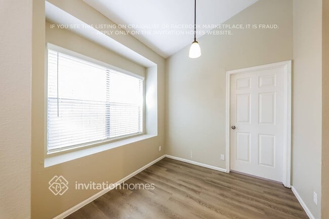 Photo - 222 N Heritage Dr