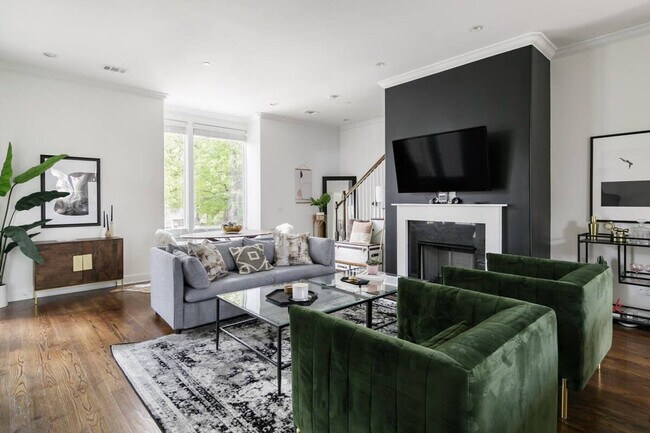 Building Photo - 816 Smiley St Unit ID1302201P