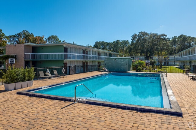 Building Photo - Backlot Apartments