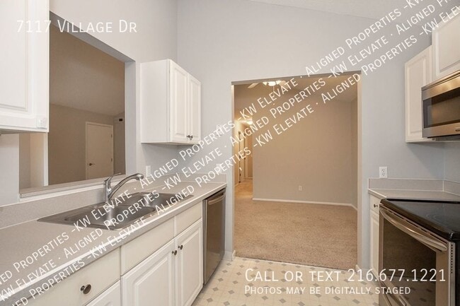 Photo - 7117 Village Dr