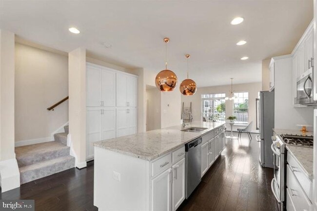 Photo - 46077 Hall Rd