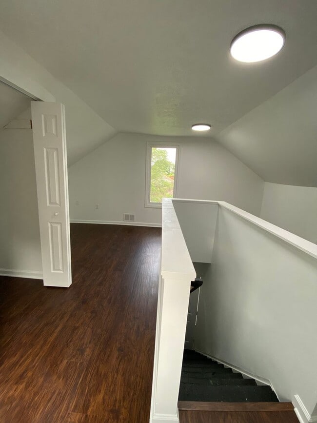 Photo - 924 Excelsior St