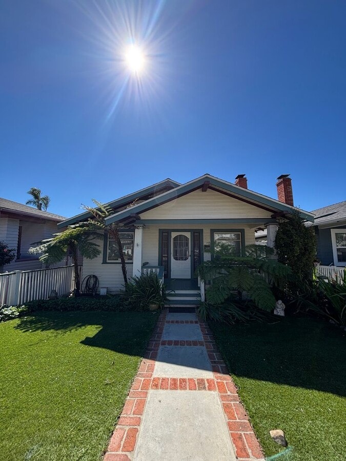 Charming Downtown Craftsman - Live/Work - Zoned Mixed Use - Charming Downtown Craftsman - Live/Work - Zoned Mixed Use