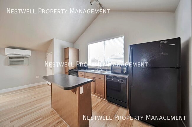 Photo - 4677 Firmont Dr