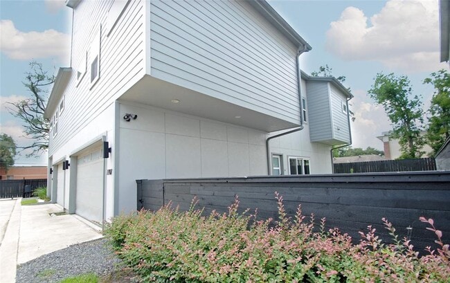 Building Photo - 7707 Jack Oak Ave Rental