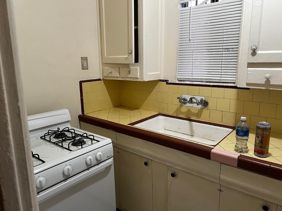 Photo - 340 1/2 W 52nd Pl Townhome