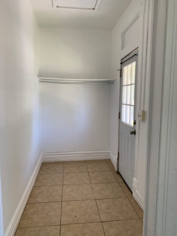 Photo - 3562 High St