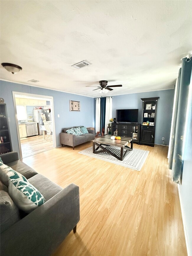 Photo - 521 Cypress Dr