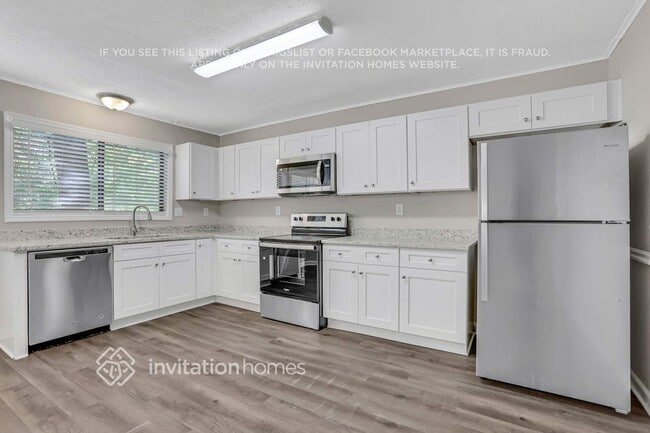 Photo - 5001 Post Rd Pass