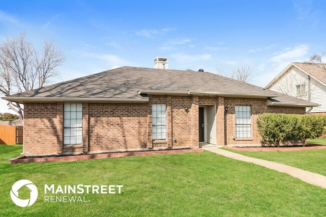 Photo - 1613 Glencairn Ln