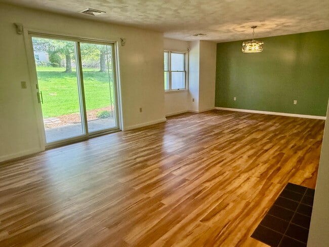 Photo - 185 Manville Hill Rd Unit 302