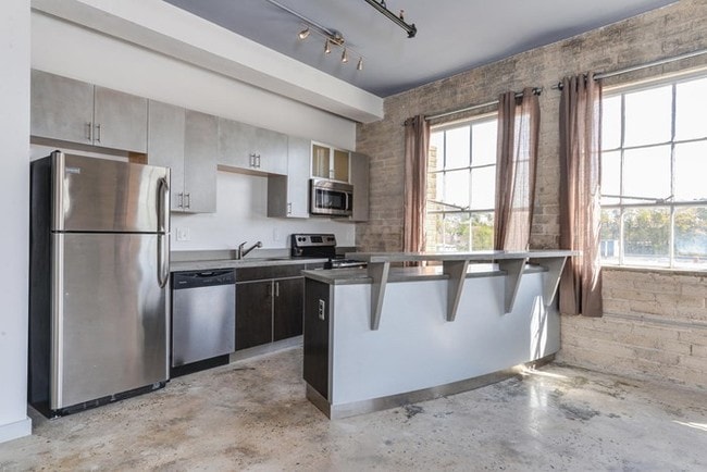 The Lofts at SS/150