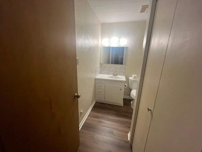 Photo - 220 S 35th St Unidad 224