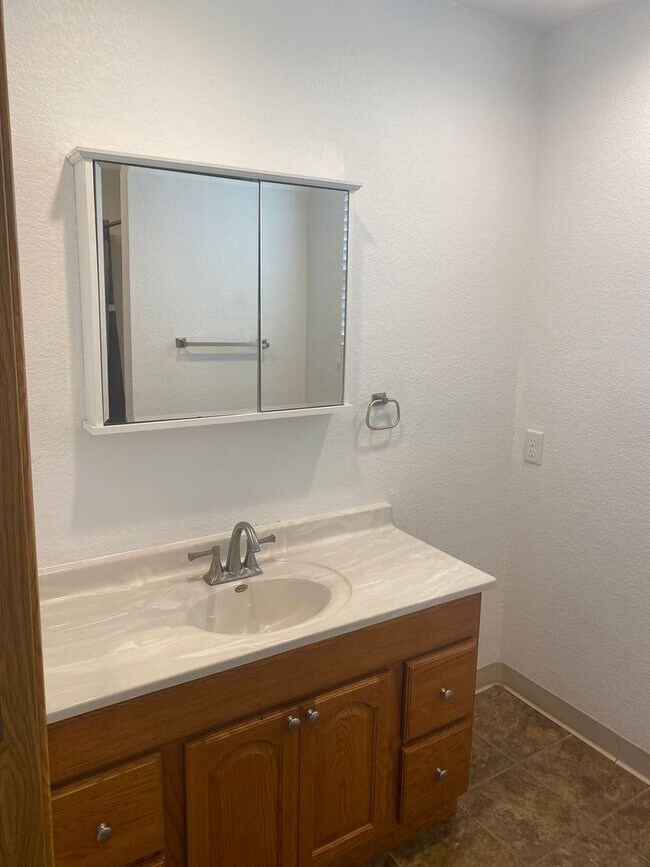 Photo - 1308 Trojan Rd Unit A