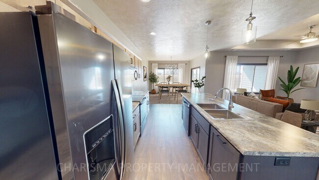 Photo - 4528 W Graceland Pl