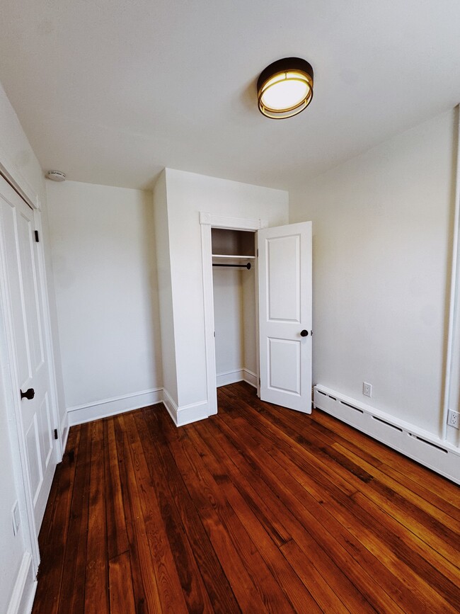 Photo - 649 S Queen St