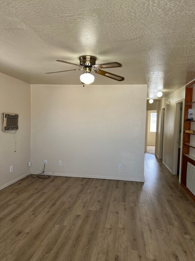 Photo - SUI-L 1181/1187 Unit 1181