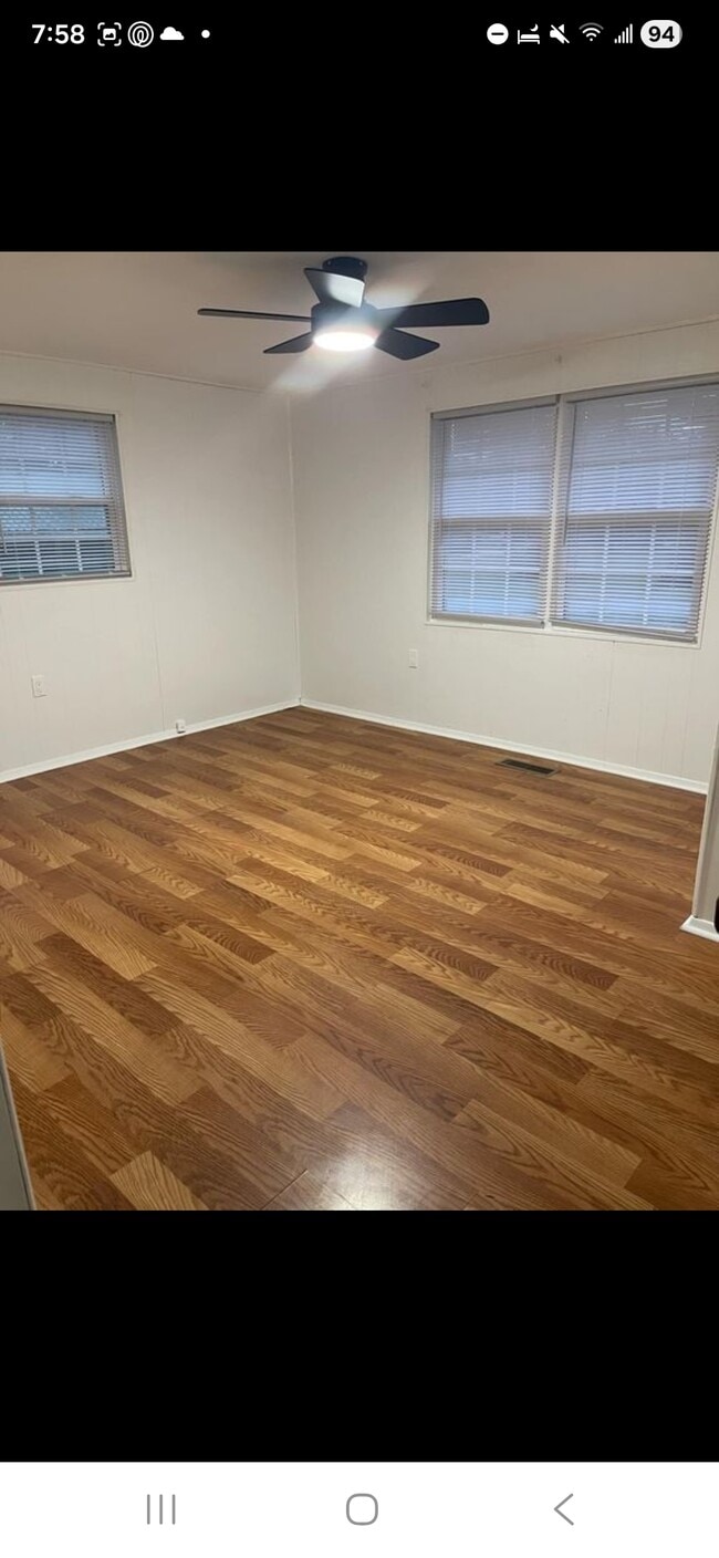 Photo - 800 South Dr