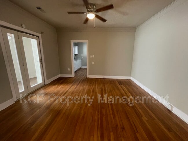 Photo - 2204 S Greenwood Ave