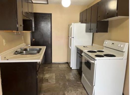 Photo - 3 bed 1.5 bath - Large unit - closer to Olds College Unité 3