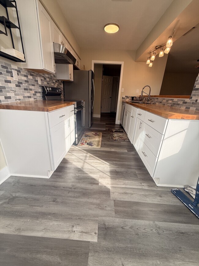 Photo - 1949 Arlington Arch Dr