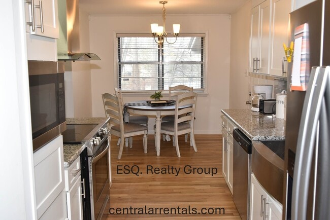 Photo - 38 Shoshoni Dr