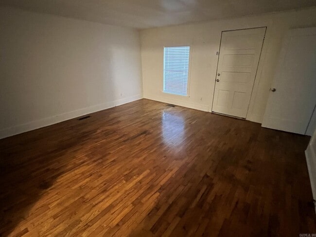 Photo - 1205 N Polk St