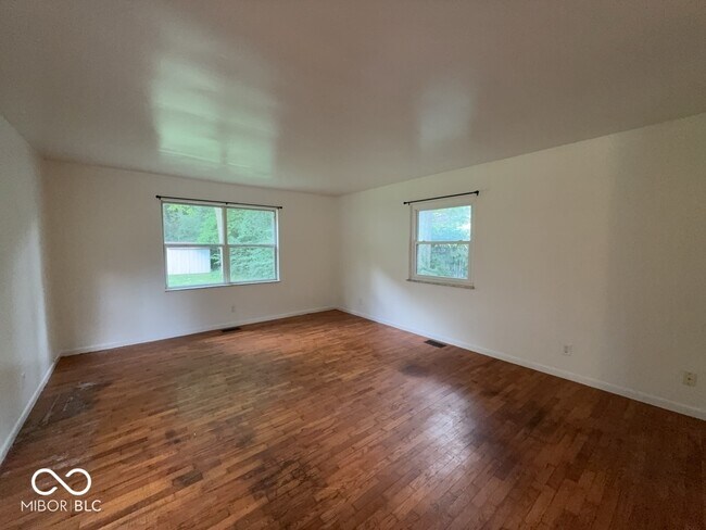 Photo - 2646 W 60th St